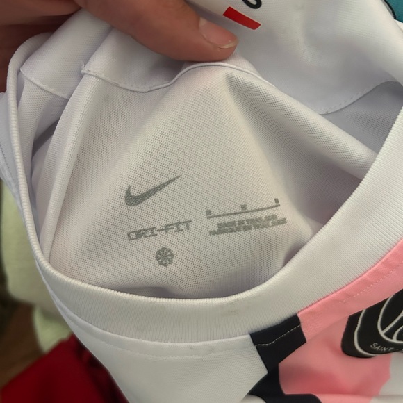 Nike Paris special edition soccer jersey - Picture 4 of 4